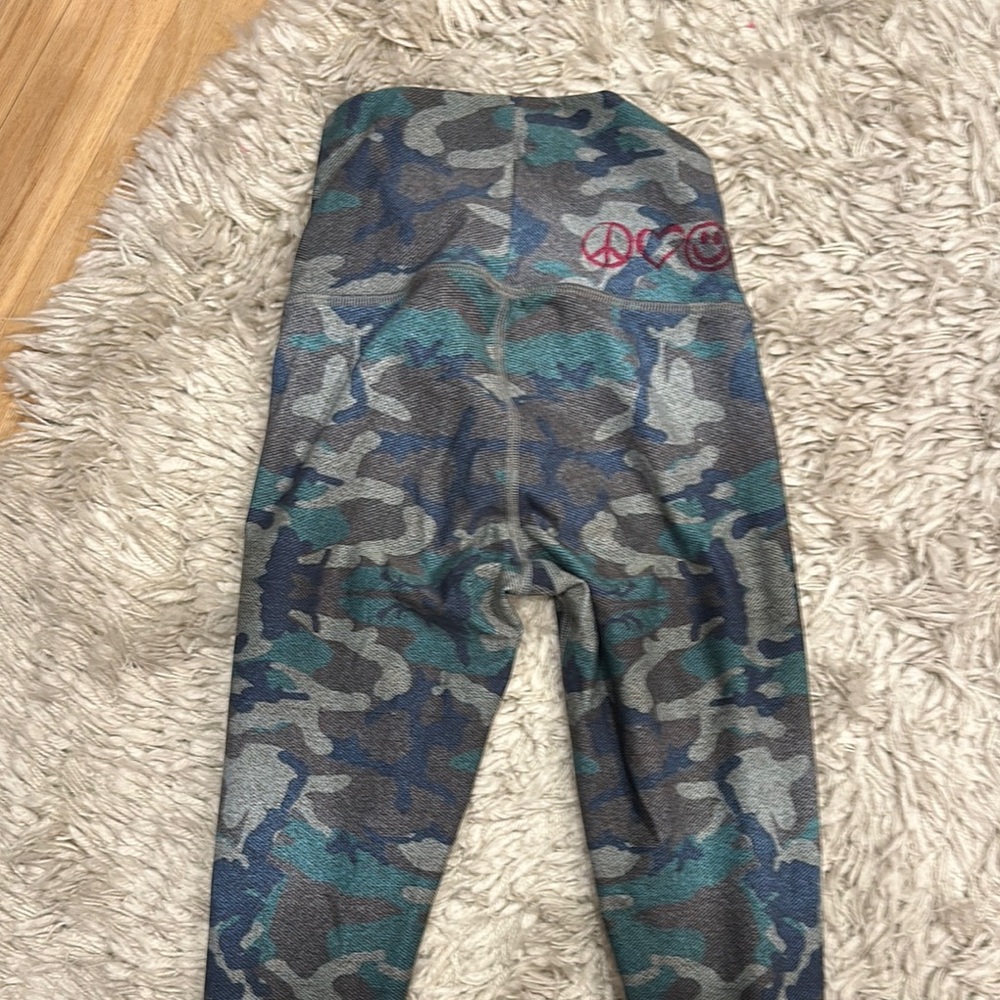 Niyama Sol Camouflage Leggings - Picture 2 of 3